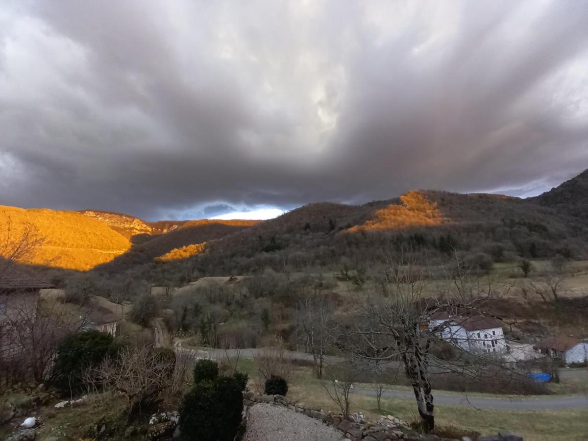 La Vie Du Bief Bed & Breakfast Bolozon Eksteriør bilde